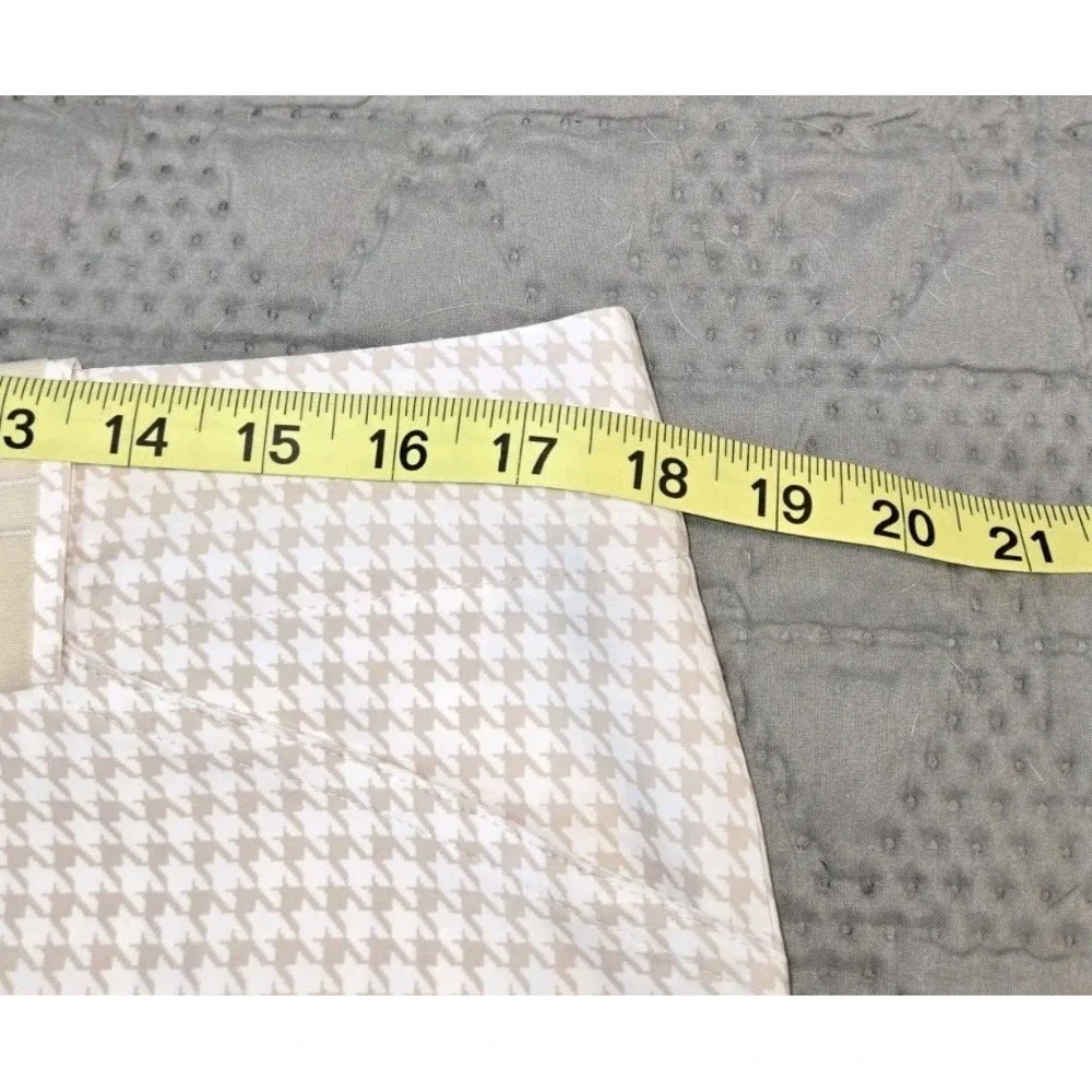 Nike Golf Fit Dry Tan White Houndstooth Shorts‎ Womens 14 Performance Swoosh
